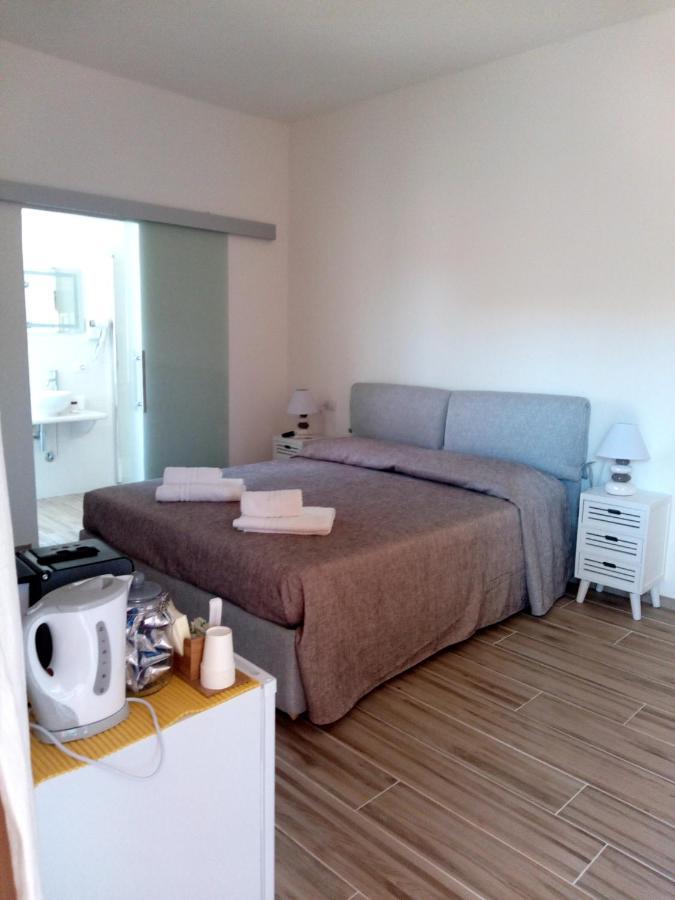 Flamingo Guest House- Rooms Olbia Eksteriør billede