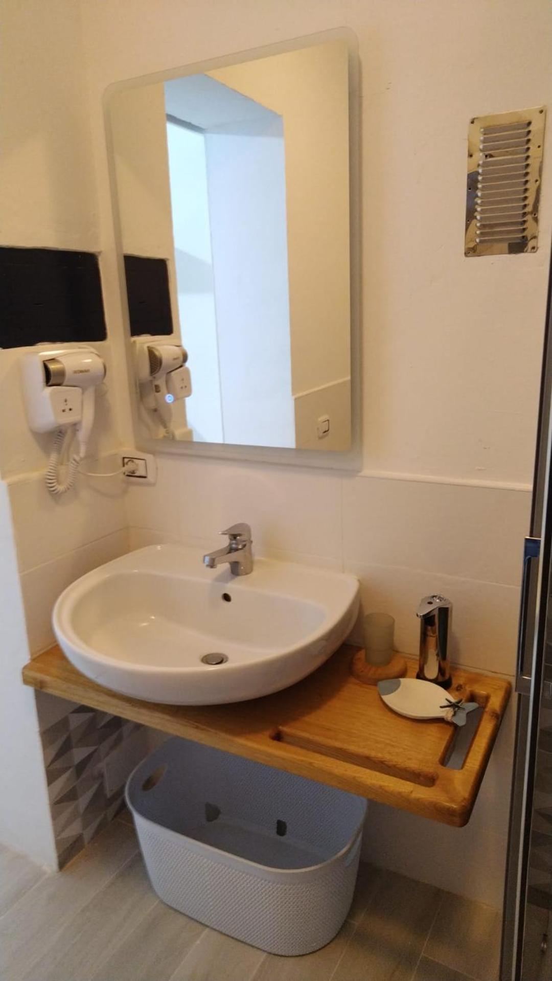 Flamingo Guest House- Rooms Olbia Værelse billede